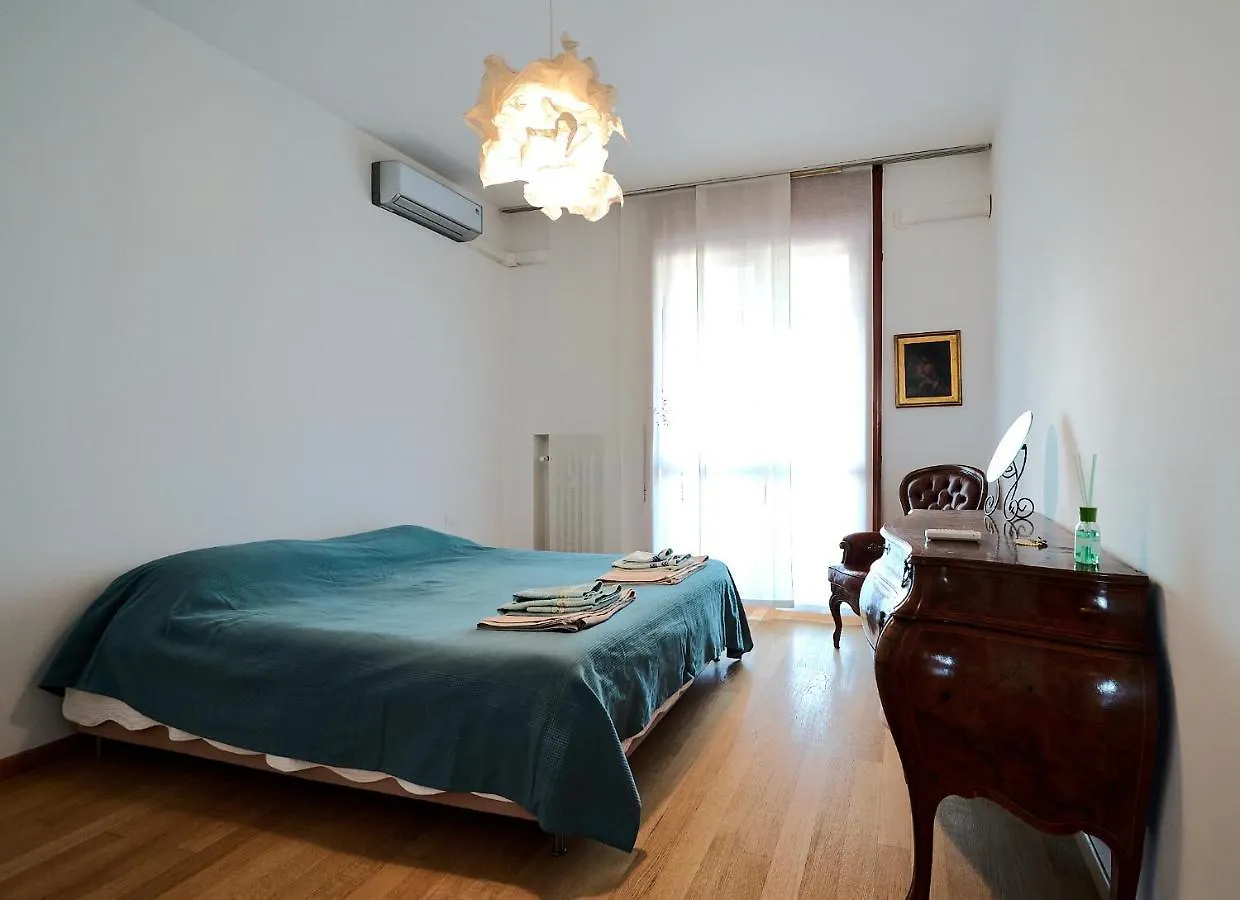 Casa Piccinni Milan