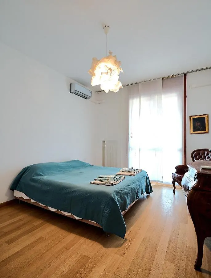 Casa Piccinni Milan