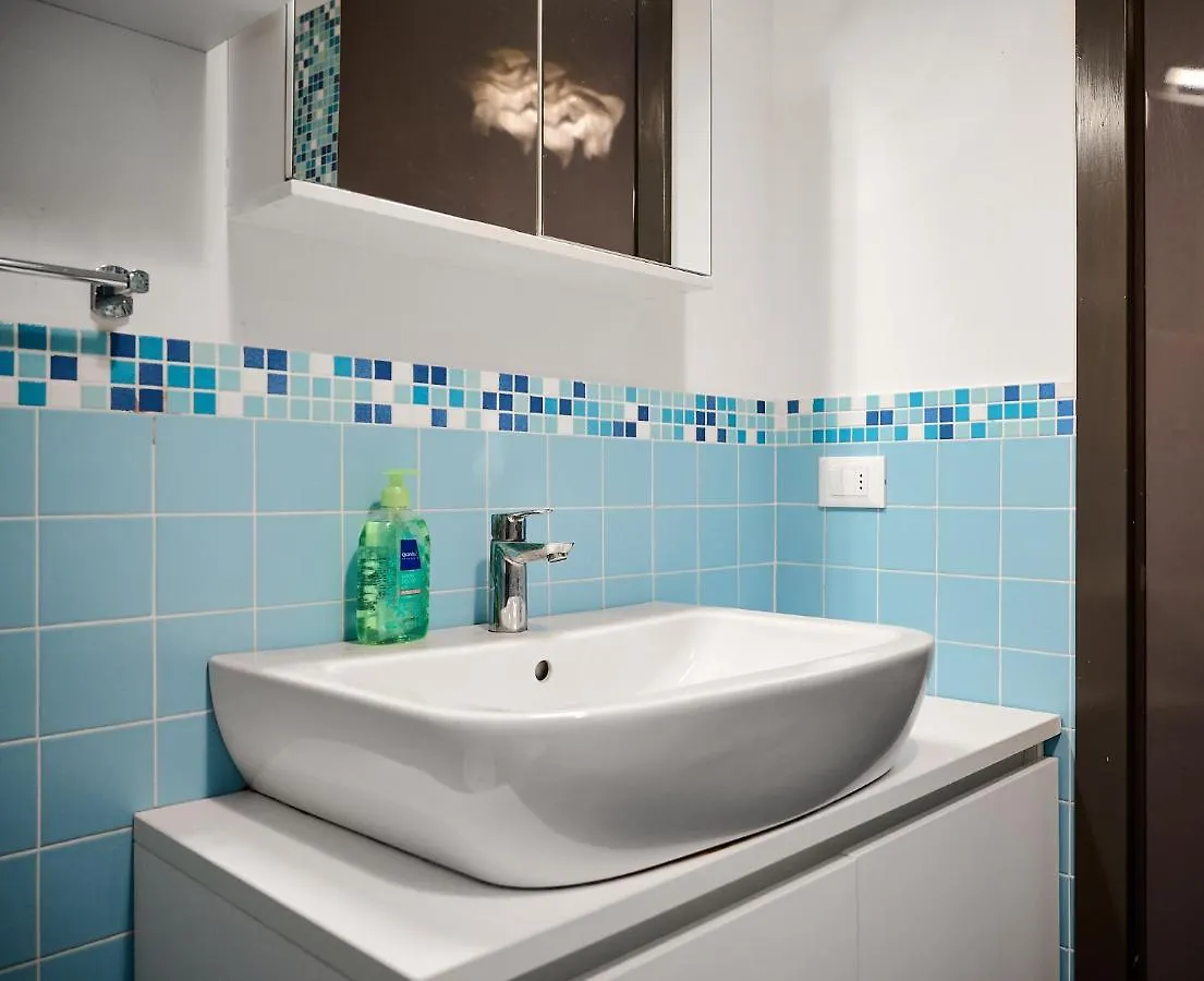 Apartment Casa Piccinni Milan